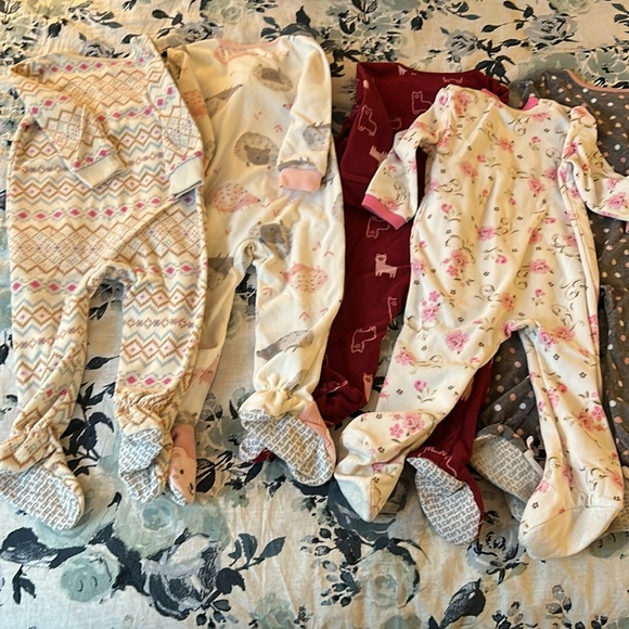 5pc Footie Zip-up Pajama bundle -Sz 24m - Picture 7 of 9